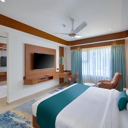 Kowju Airport Hotel Calicut Kondotty Exterior photo